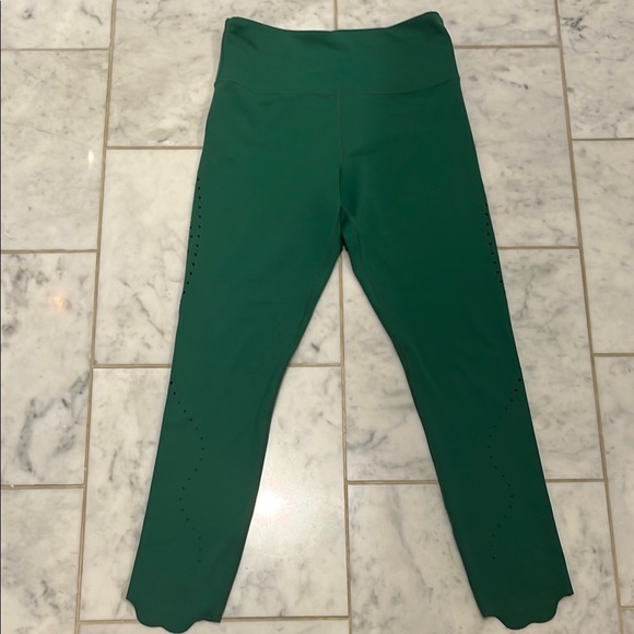 ZYIA Emerald Green Women's Leggings. Three quarter length and has cutouts. - Picture 1 of 5